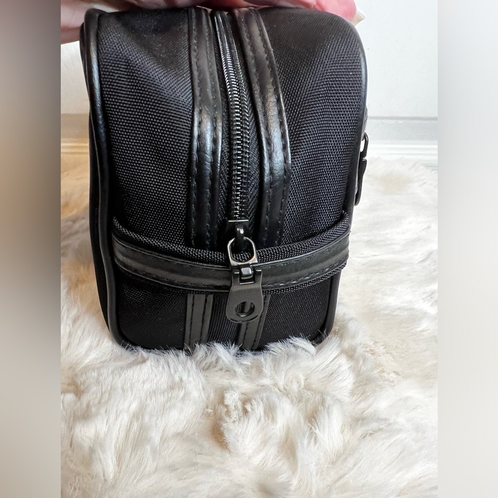 LACROSSE TOILETRY BAG BLACK - Picture 4 of 9